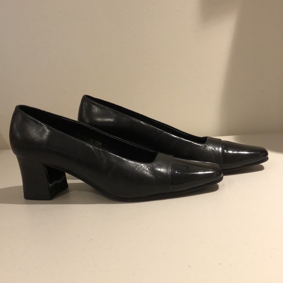 24. Divertente | Genuine Leather 2.5” Heels - Picture 2 of 10